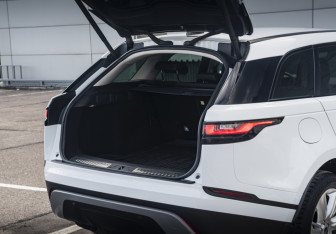 Подержанный автомобиль Land Rover Range Rover Velar 2019 года (25 фото)