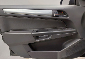 Подержанный автомобиль Opel Astra Hatchback 2008 года (15 фото)