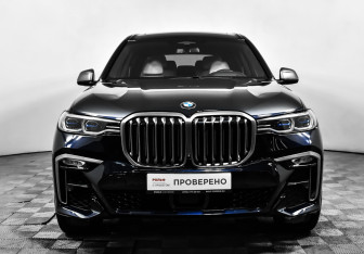 Подержанный автомобиль BMW X7 2019 года (2 фото)