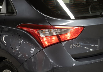 Подержанный автомобиль Hyundai i30 Hatchback 2015 года (21 фото)