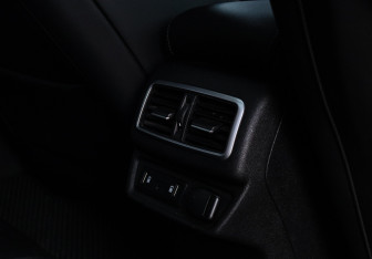 Подержанный автомобиль Renault Talisman Wagon 2017 года (14 фото)