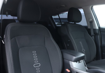 Подержанный автомобиль Kia Sportage 2014 года (14 фото)