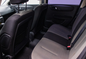 Подержанный автомобиль Citroen C4 Hatchback 2010 года (11 фото)