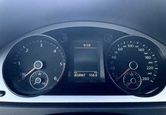 Подержанный автомобиль Volkswagen Passat Wagon 2009 года (11 фото)