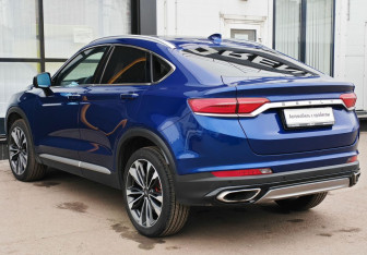 Подержанный автомобиль Geely Tugella 2022 года (7 фото)