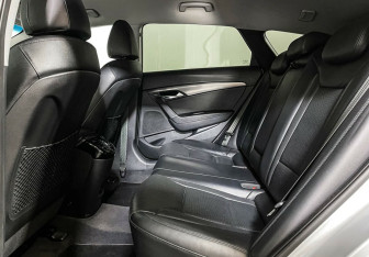 Подержанный автомобиль Hyundai i40 Wagon 2016 года (11 фото)