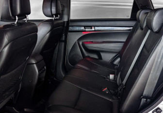 Подержанный автомобиль Kia Sorento 2018 года (15 фото)