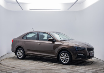 Подержанный автомобиль Skoda Rapid Liftback 2020 года (3 фото)