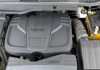 Подержанный автомобиль Geely Coolray 2022 года (9 фото)