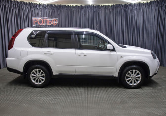 Подержанный автомобиль Nissan X-Trail 2014 года (4 фото)