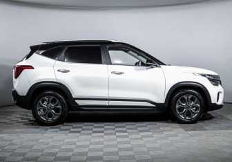 Подержанный автомобиль Kia Seltos 2024 года (4 фото)