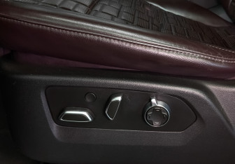 Подержанный автомобиль Cadillac Escalade Suv 2021 года (20 фото)