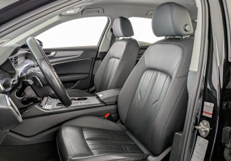 Подержанный автомобиль Audi A6 Sedan 2020 года (20 фото)