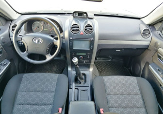 Подержанный автомобиль Great Wall Hover H3 2011 года (11 фото)