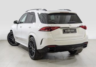 Подержанный автомобиль Mercedes-Benz GLE 2020 года (7 фото)