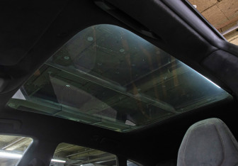 Подержанный автомобиль Zeekr 001 2023 года (23 фото)