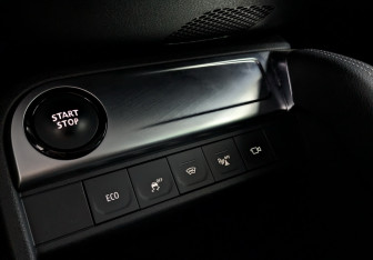 Подержанный автомобиль Renault Kaptur 2020 года (15 фото)