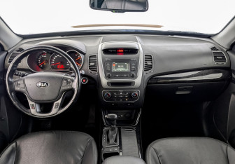 Подержанный автомобиль Kia Sorento 2019 года (14 фото)