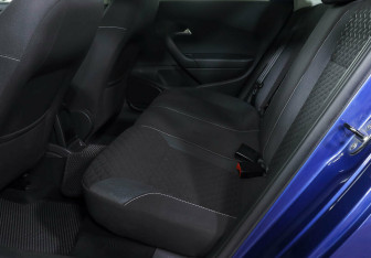 Подержанный автомобиль Volkswagen Polo Sedan 2018 года (13 фото)