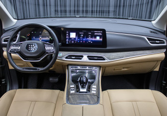 Подержанный автомобиль Evolute i-SPACE 2024 года (16 фото)