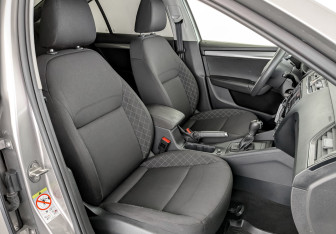 Подержанный автомобиль Skoda Octavia Liftback 2019 года (23 фото)