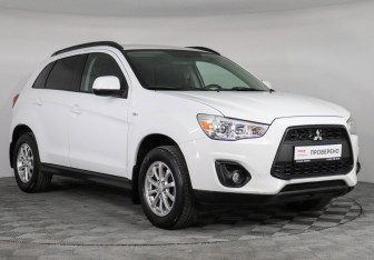 Подержанный автомобиль Mitsubishi ASX 2014 года (3 фото)