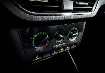 Подержанный автомобиль Skoda Rapid Liftback 2021 года (26 фото)
