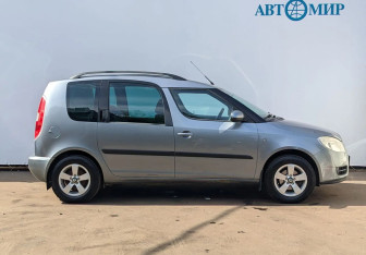 Подержанный автомобиль Skoda Roomster 2009 года (4 фото)