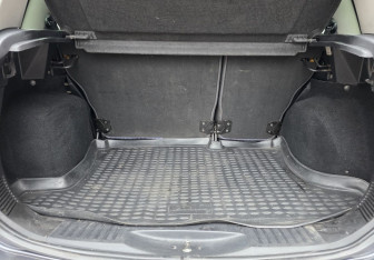 Подержанный автомобиль Ford Fusion 2008 года (16 фото)