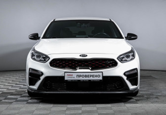 Подержанный автомобиль Kia K3 Hatchback 2021 года (2 фото)