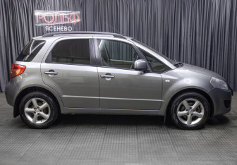 Подержанный автомобиль Suzuki SX4 Hatchback 2008 года (4 фото)