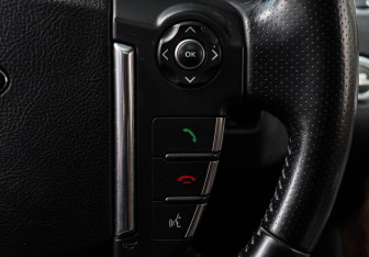 Подержанный автомобиль Land Rover Range Rover Sport 2011 года (25 фото)