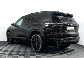 Подержанный автомобиль Chevrolet Traverse 2024 года (7 фото)
