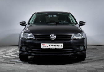 Подержанный автомобиль Volkswagen Jetta Sedan 2016 года (2 фото)