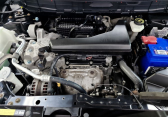 Подержанный автомобиль Nissan X-Trail 2017 года (9 фото)