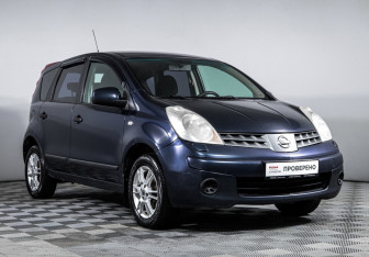 Подержанный автомобиль Nissan Note 2007 года (3 фото)