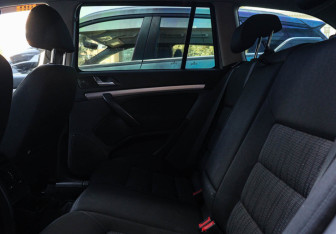 Подержанный автомобиль Skoda Octavia Wagon 2009 года (8 фото)