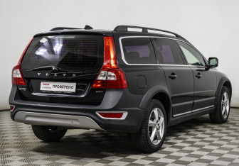 Подержанный автомобиль Volvo XC70 2010 года (5 фото)