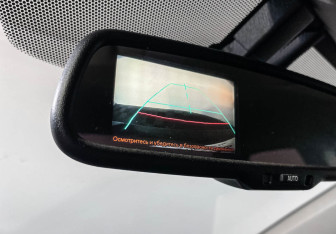 Подержанный автомобиль Toyota Corolla Sedan 2013 года (15 фото)