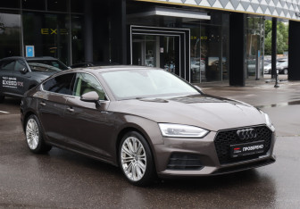 Подержанный автомобиль Audi A5 Liftback 2018 года (3 фото)