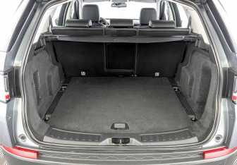 Подержанный автомобиль Land Rover Discovery Sport 2019 года (10 фото)