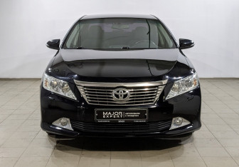 Подержанный автомобиль Toyota Camry Sedan 2014 года (2 фото)