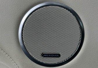 Подержанный автомобиль Land Rover Range Rover 2016 года (19 фото)