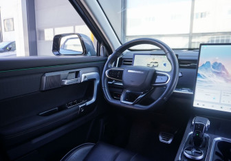 Подержанный автомобиль Jaecoo J7 2023 года (13 фото)