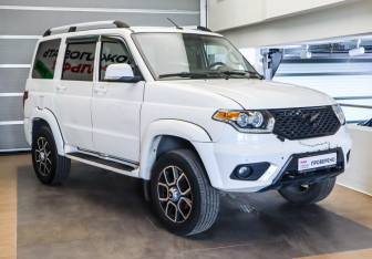 Подержанный автомобиль УАЗ Patriot 2019 года (3 фото)