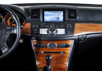 Подержанный автомобиль Infiniti M Sedan 2007 года (14 фото)