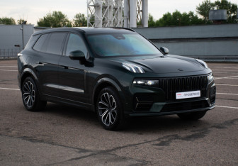 Подержанный автомобиль Lynk&Co 09 2024 года (3 фото)