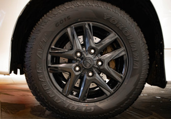 Подержанный автомобиль Lexus LX 2016 года (43 фото)