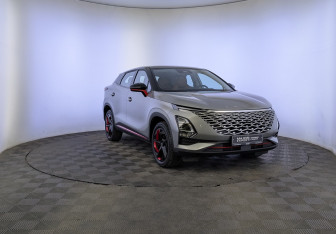 Подержанный автомобиль Omoda C5 2023 года (3 фото)