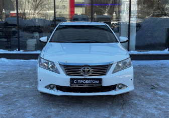 Подержанный автомобиль Toyota Camry Sedan 2012 года (2 фото)